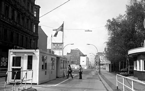 Checkpoint Charlie in Berlin, black-and-white photo from 1977